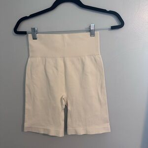 OQQ Women’s Ribbed Beige Biker Shorts Never Worn